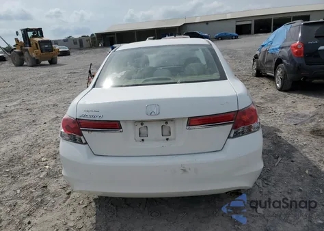 2011 Honda Accord Lx z USA, uszkodzony, nr VIN 1HGCP2F33BA093200